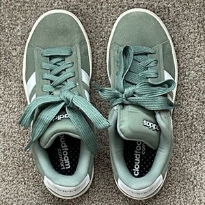 Adidas Grand Court Platform (Suede)